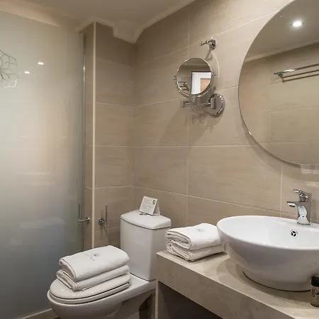 Infinity Boutique Hotel 3*